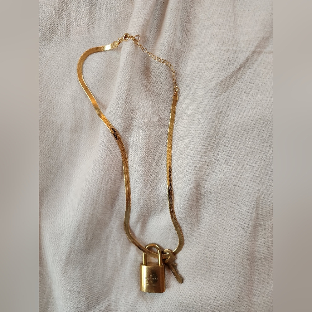 Louis Vuitton Gold Lock & Key Necklace - Picture 2 of 5